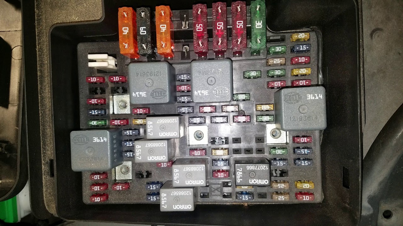 Fuse Box 2004 Chevrolet 2500 Wiring Diagram - 2009 Dodge RAM 1500 Fuel Pump Wiring Diagram